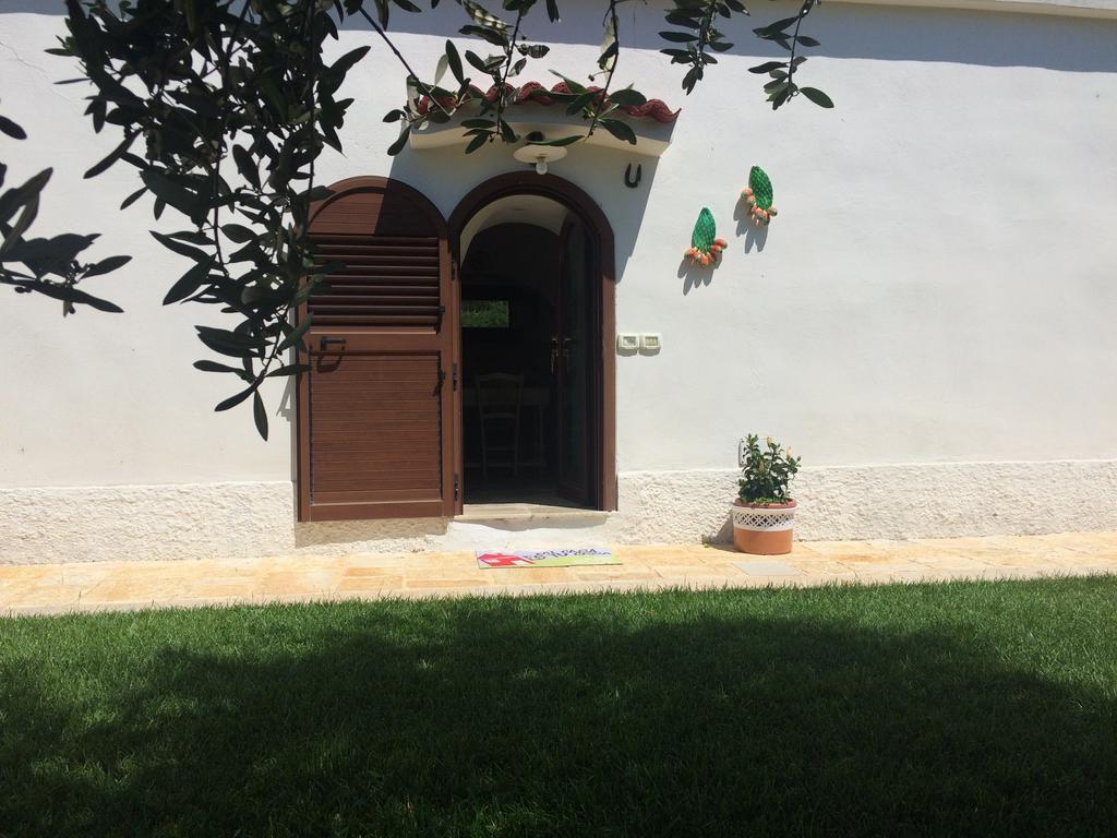 Trullo Del Cavaliere Delle Gravine Villa Castellaneta Exterior photo
